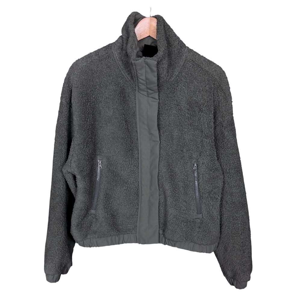 Vuori Women's Size Medium Gray Fleece Cozy Sherpa Full Zip Jacket Workout Run - Picture 2 of 10